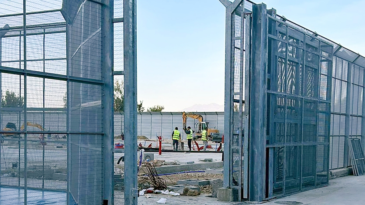 Decreto Albania, il Senato approva la fiducia con 90 sì: il testo è legge