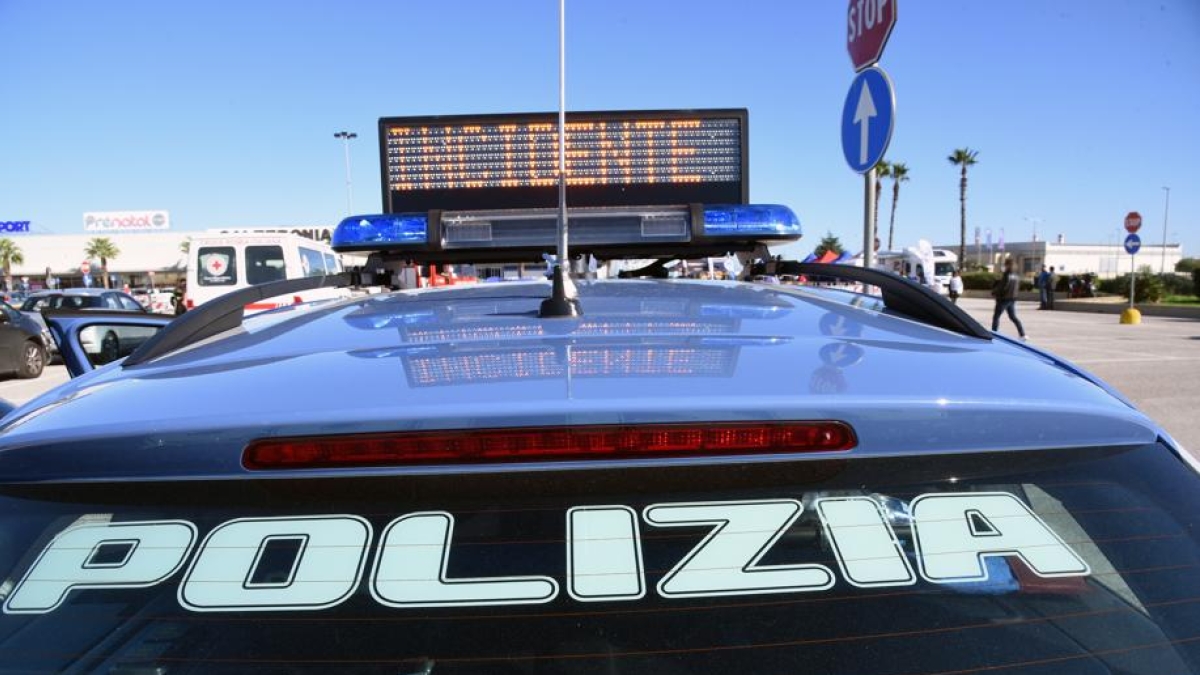 Sabaudia, incidente stradale sulla Pontina: si ribalta camion pesante, strada chiusa in entrambi i sensi di marcia