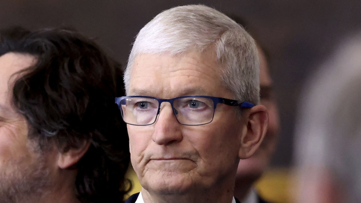 «Apple deve produrre gli iPhone negli Stati Uniti o pagherà dazi al 25%»: la minaccia di Trump