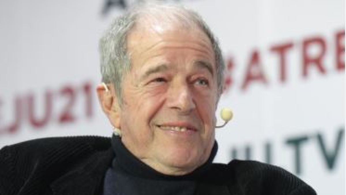 Giovanni Minoli, 80 anni tra «faccia a faccia», «Un Posto al sole», «Mixer» e molto altro. Il matrimonio con Matilde, l'amore per la figlia Giulia