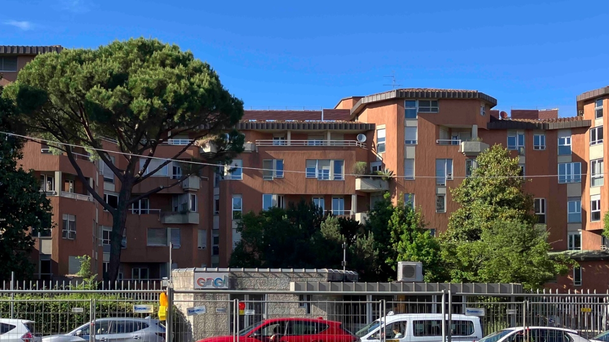 Firenze, l’Enel lascia la sede storica di lungarno Colombo: in arrivo un nuovo «studentato»?
