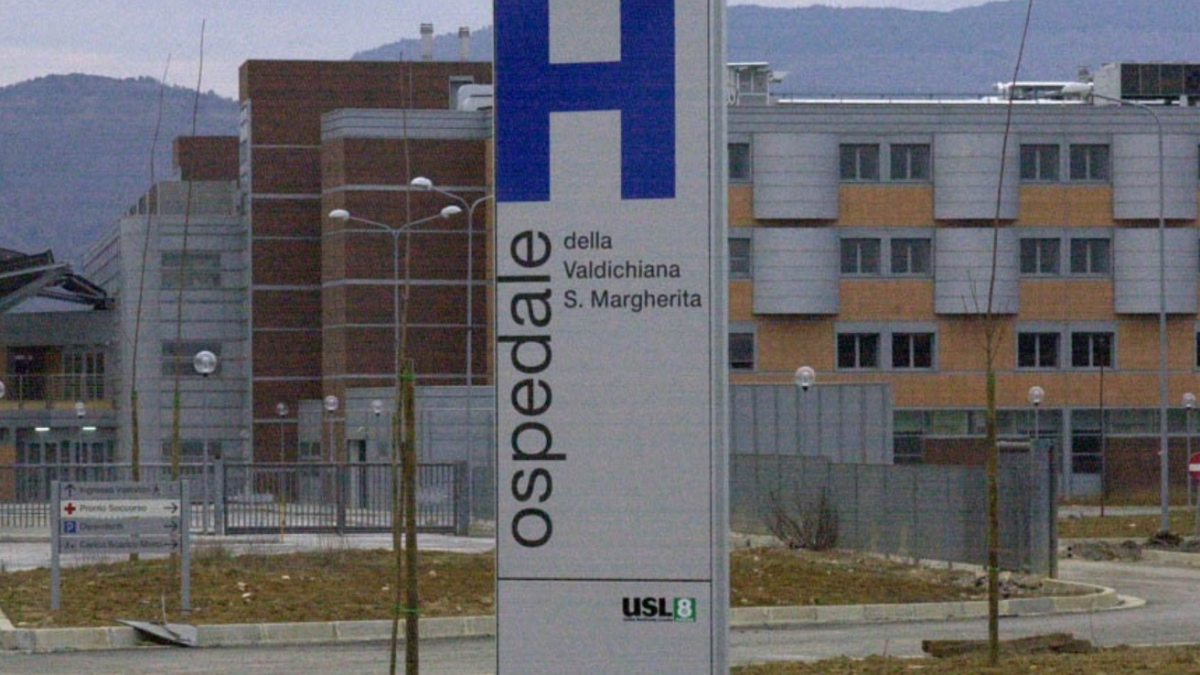 Va al pronto soccorso per un forte mal di testa, viene dimesso: morto nella notte