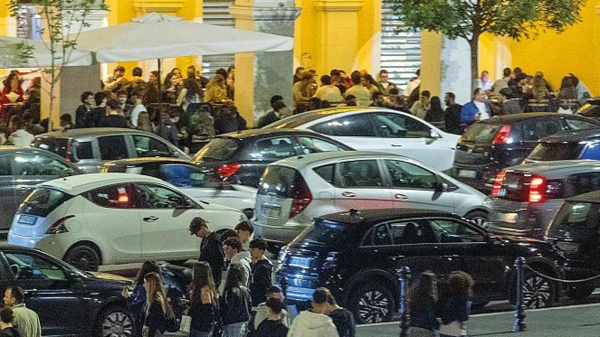 La malamovida assedia Città Giardino. I residenti: «Schiamazzi e risse, siamo pronti a manifestare»