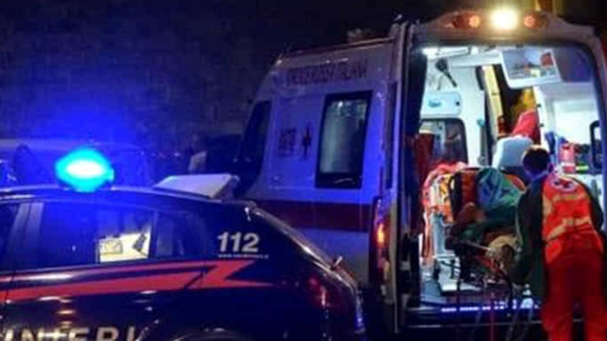 Incidente mortale ad Agliana, scontro tra due auto: morto un 21enne, in ospedale due suoi amici