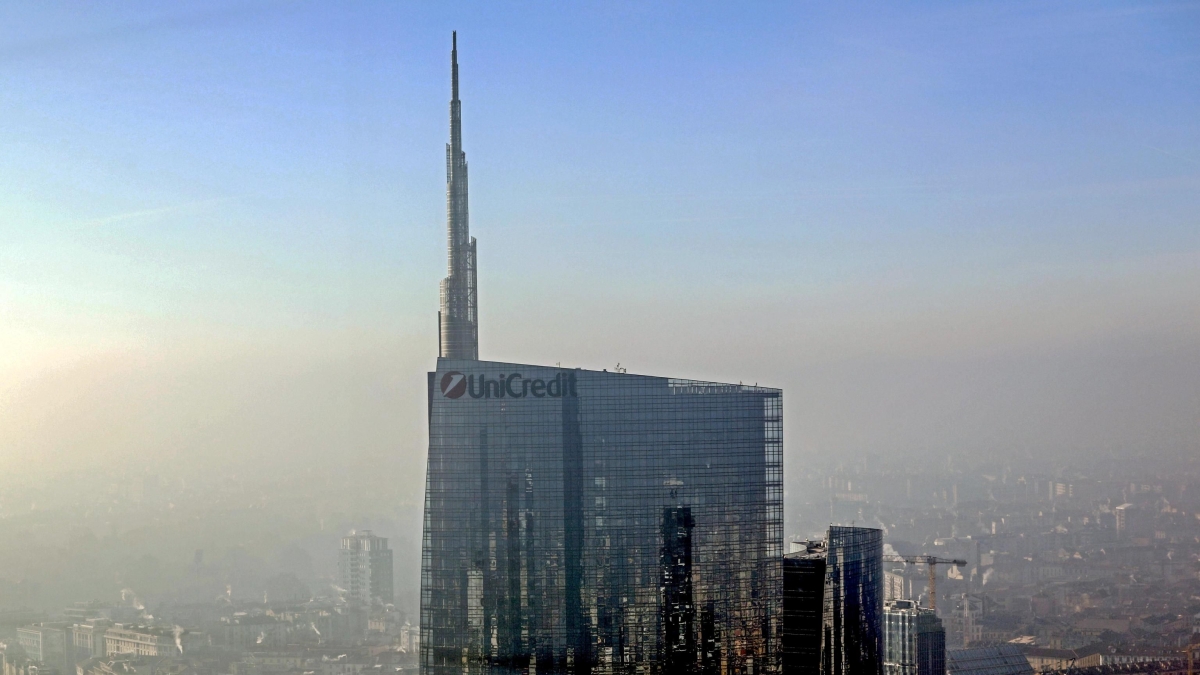 Smog, valori di Pm10 superati a Milano e in altre 5 province lombarde: da martedì 14 ottobre scattano le misure di primo livello