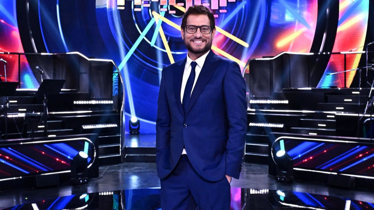 «Sarabanda» Ritorna in TV: Nostalgia o Fallimento? Il Programma Bambino con Ospiti Assenti Fa Discutere