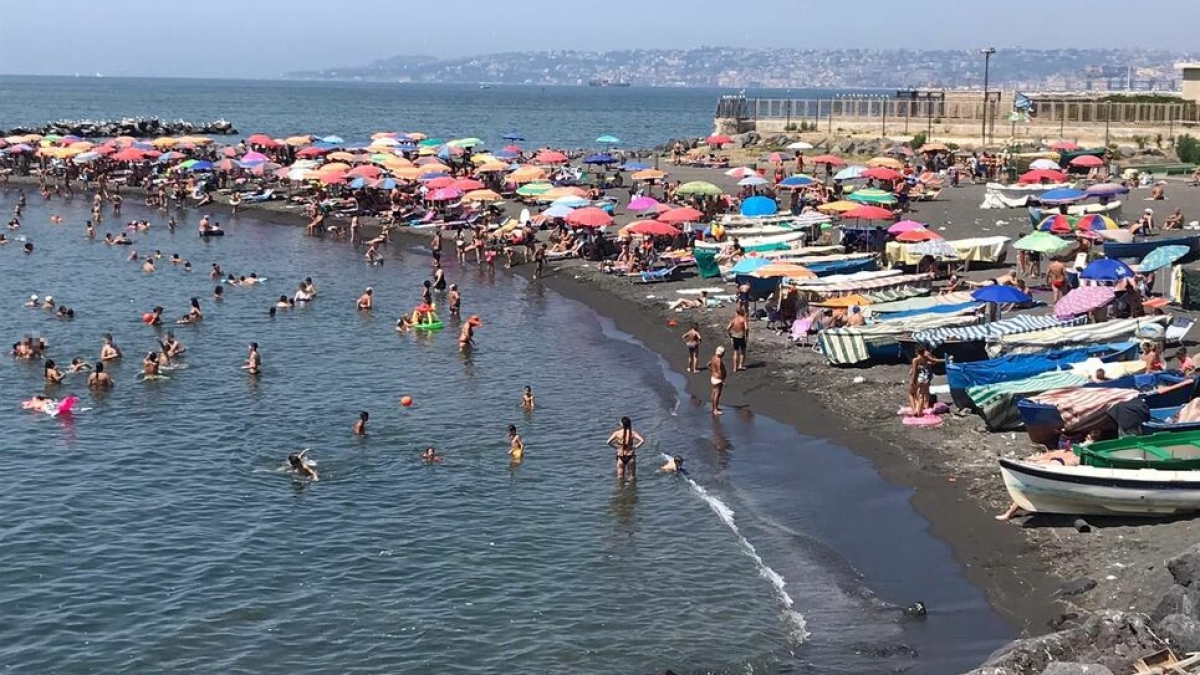San Giovanni a Teduccio, divieto di balneazione tra Sannicandro e Pietrarsa