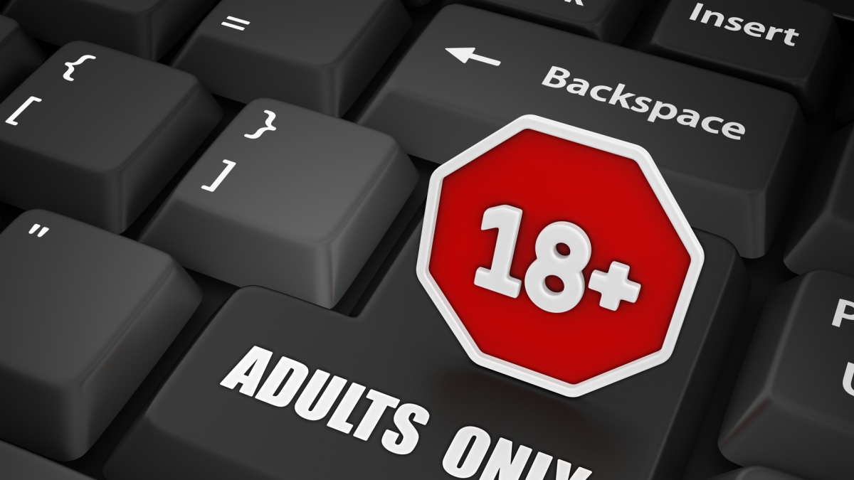 PornHub e altri tre siti a luci rosse sotto indagine Ue: non impediscono ai minori l'accesso ai contenuti