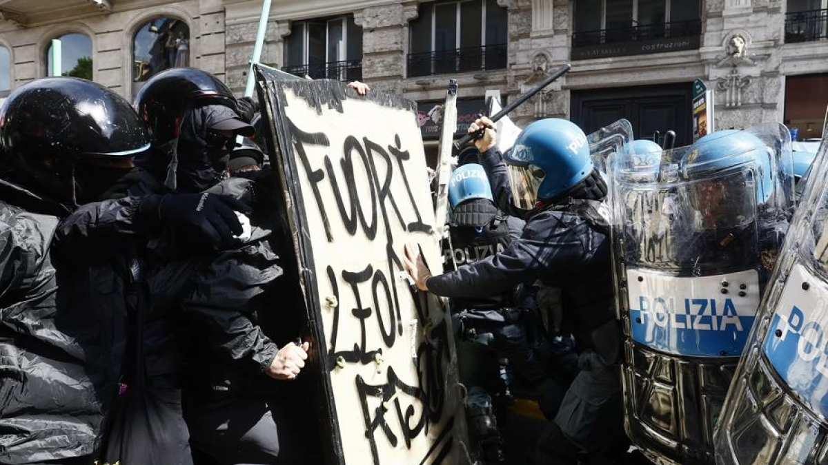 Cosa c'è nel decreto sicurezza: i nuovi reati su case occupate, accattonaggio e resistenza passiva in strada