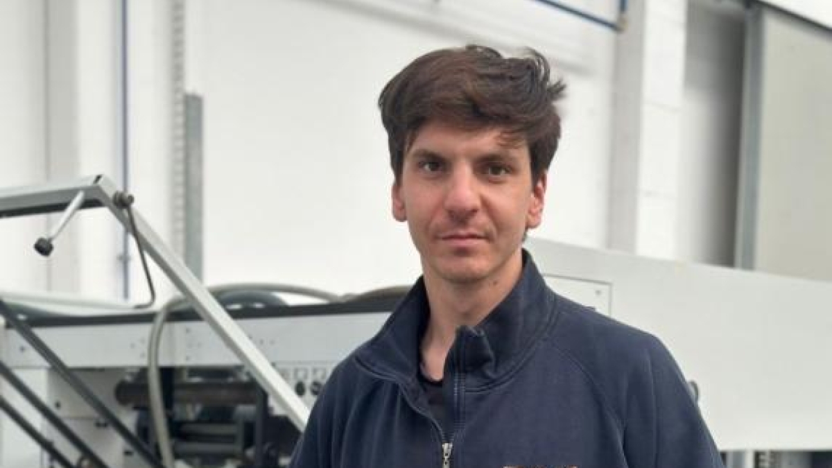 Femminicidio di Legnano, i regali che Andrea Mostoni voleva indietro da Vasilica: «Bonifici per oltre 50 mila euro»