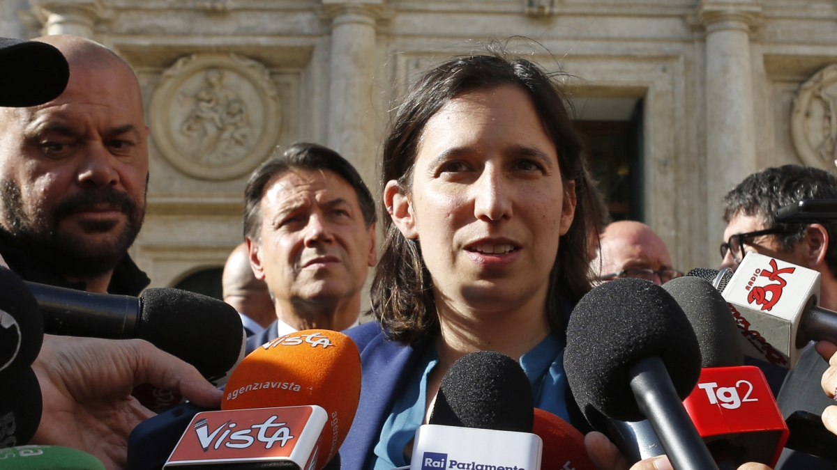 Opposizioni condannate all'ambiguità sui conflitti