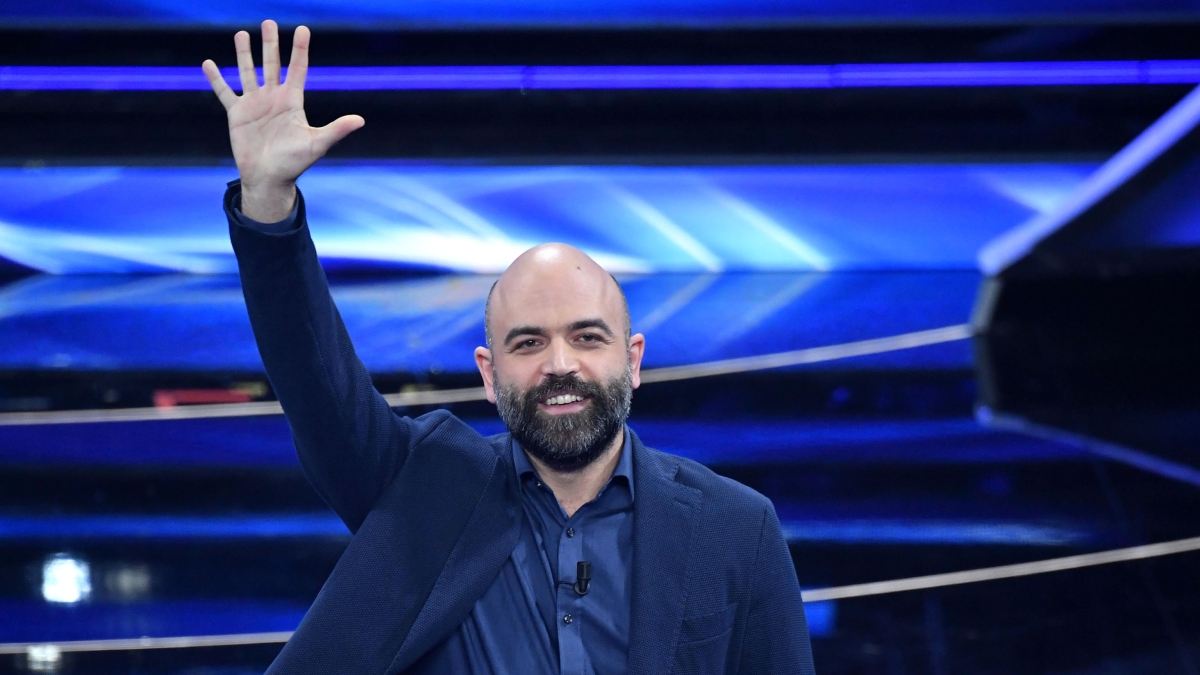Roberto Saviano: «Ho voluto raccontare la storia d'amore più drammatica e potente in cui mi sia imbattuto».