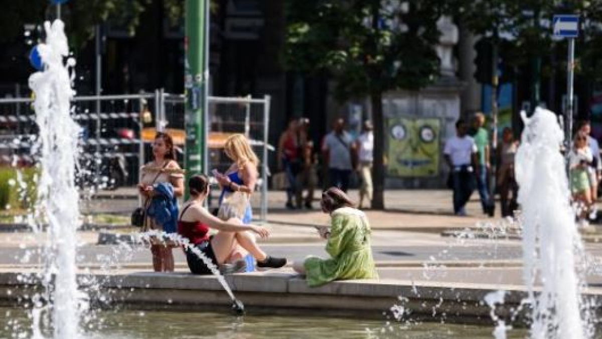 Previsioni meteo domenica 1 giugno, a Milano e in Lombardia si arriva a 30 gradi. Lunedì 2 giugno temporali