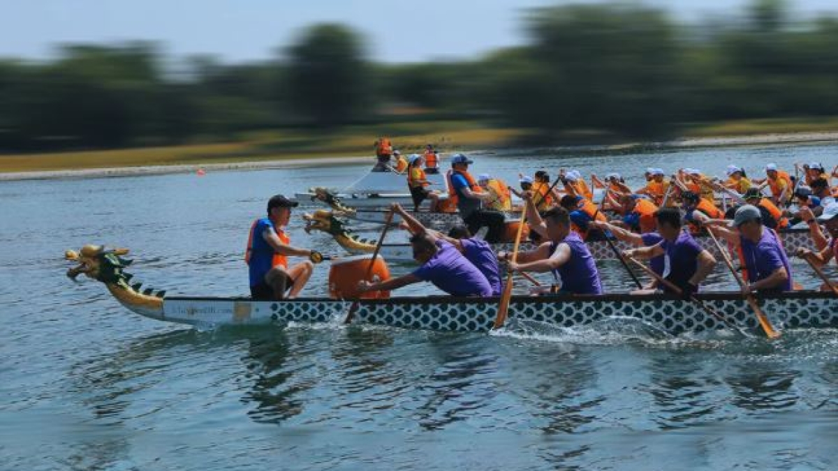 Milano, all'Idroscalo il Dragon Boat Festival: la gara per omaggiare la cultura cinese