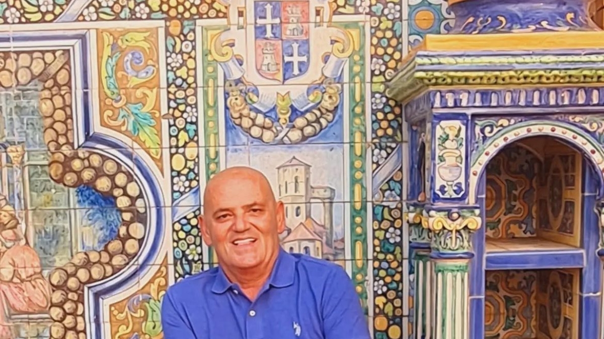 Minacce social alla figlia di Meloni, il prof si scusa: «Non si augura la morte a una bambina ma non ritiro le mie idee politiche»