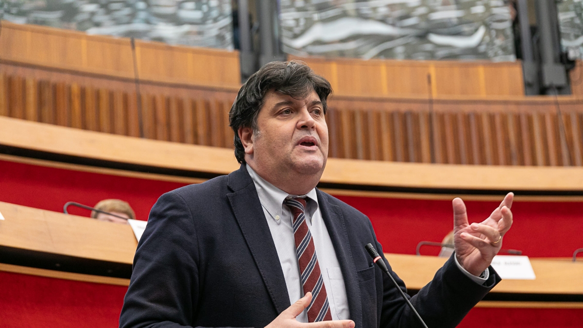 Redditi in Trentino, il consigliere di centrosinistra Valduga: «Esistono dinamiche più grandi della Provincia. L'Autonomia non isola»