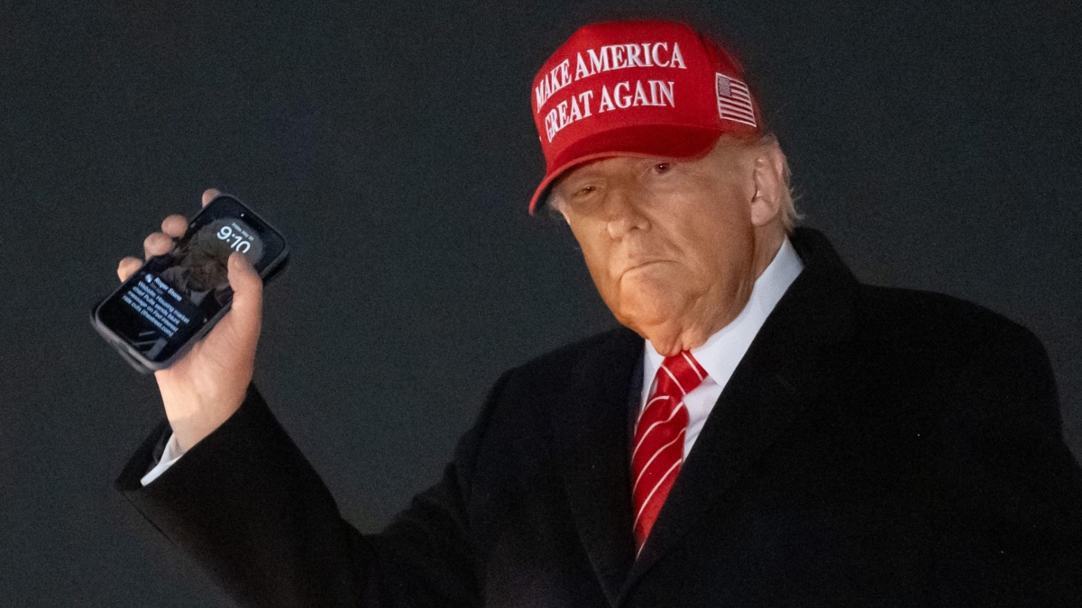 Trump vieta i viaggi negli Usa da 12 Paesi, stop ai visti per gli stranieri ad Harvard. E ordina una indagine sulla salute di Biden Trump vieta i viaggi negli Usa da 12 Paesi, stop ai visti per gli stranieri ad Harvard. E ordina una indagine sulla salute di Biden