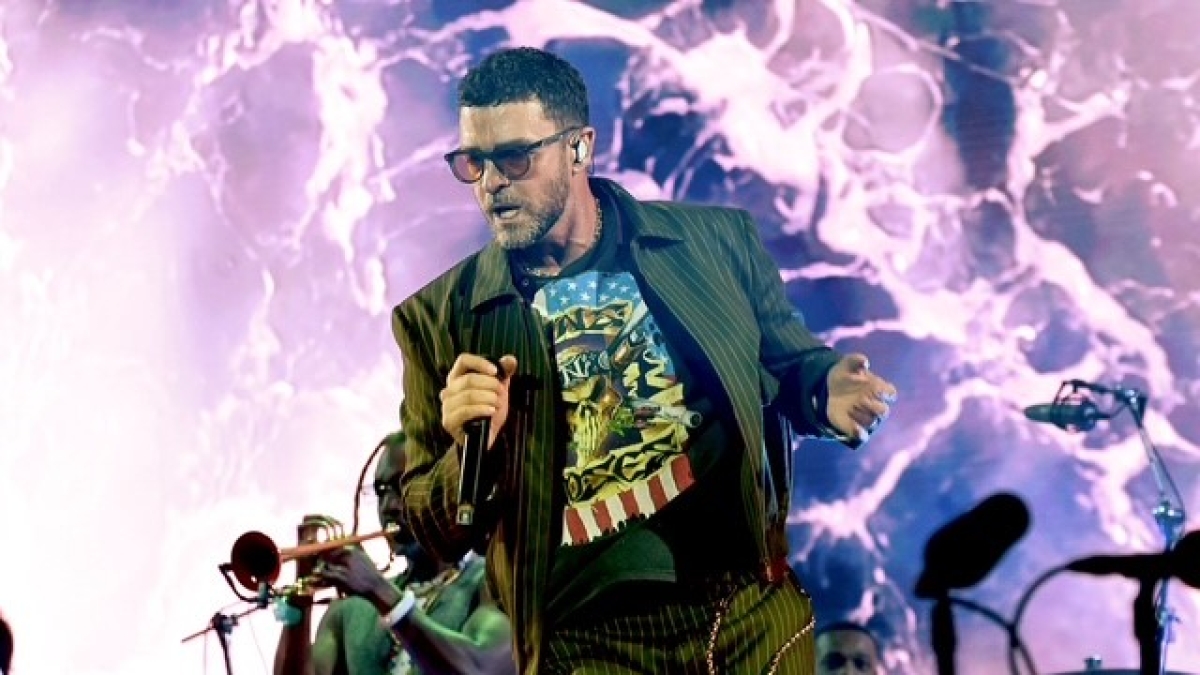 Justin Timberlake torna dopo 18 anni: impeccabile, molte nostre aspiranti popstar dovrebbero andare a lezione da lui