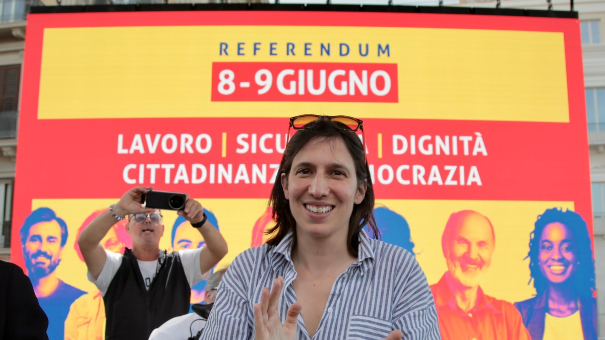 Schlein a Bari con Landini e Emiliano: «Occasione per riparare gli errori del Jobs Act, il governo teme che la gente vada a votare»