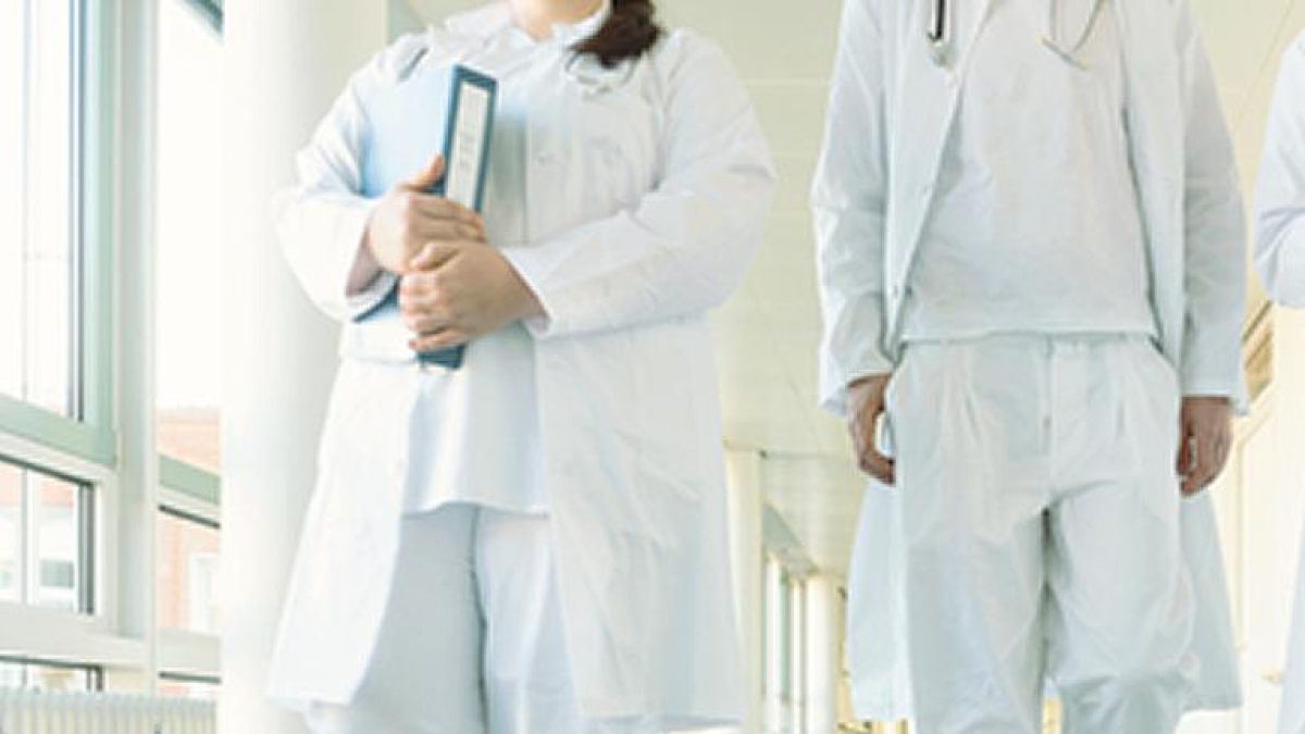 Cirio: «La legge sulla gestione pubblico-privata della sanità verrà modificata». Così la destra sgambetta i comitati del referendum