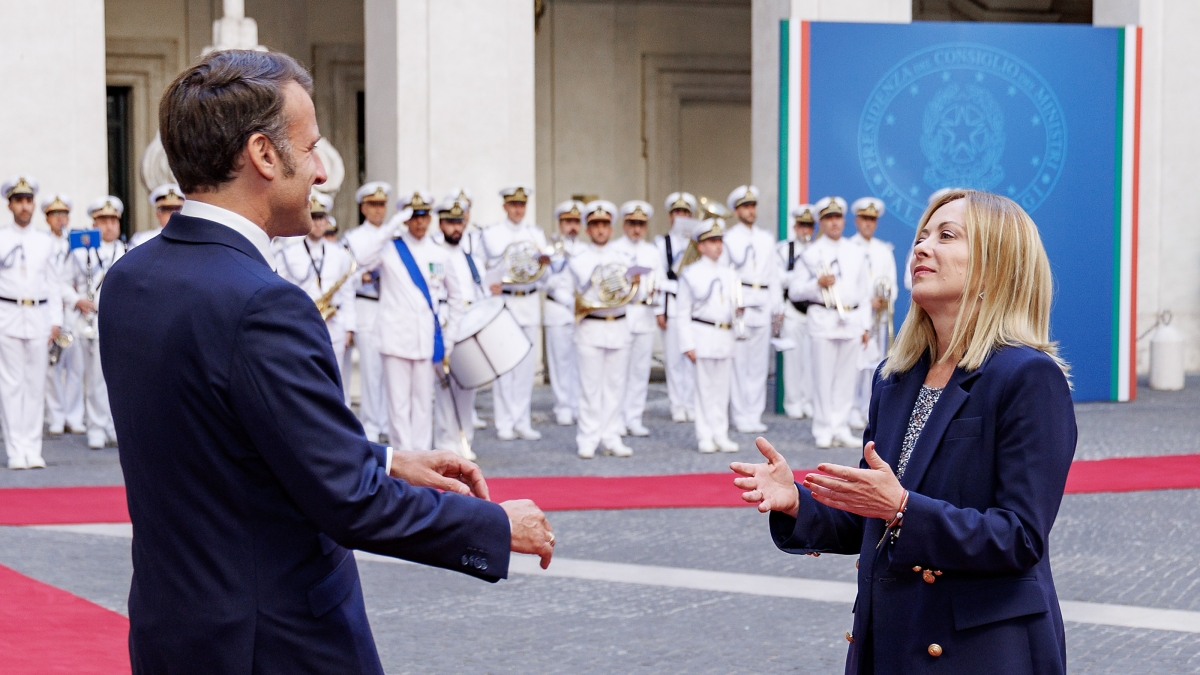 La «pace» Meloni-Macron: quattro ore di bilaterale a Palazzo Chigi