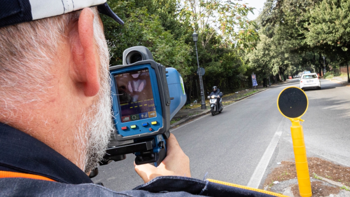 Roma, tutor in via del Mare: 40 nuovi velox e semafori con la rilevazione del rosso