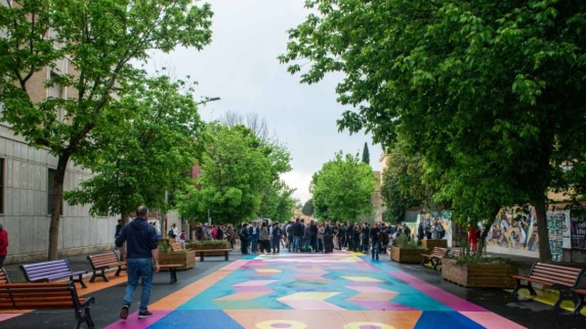 Roma, da 15 a 50 le strade scolastiche con i divieti di sosta per le auto