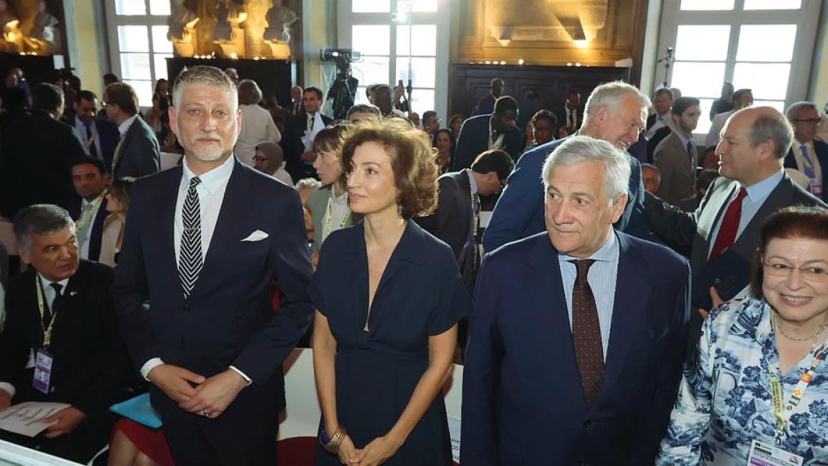 Giuli tesse le lodi della città al Forum Unesco: «Cultura mondiale, Napoli al top»