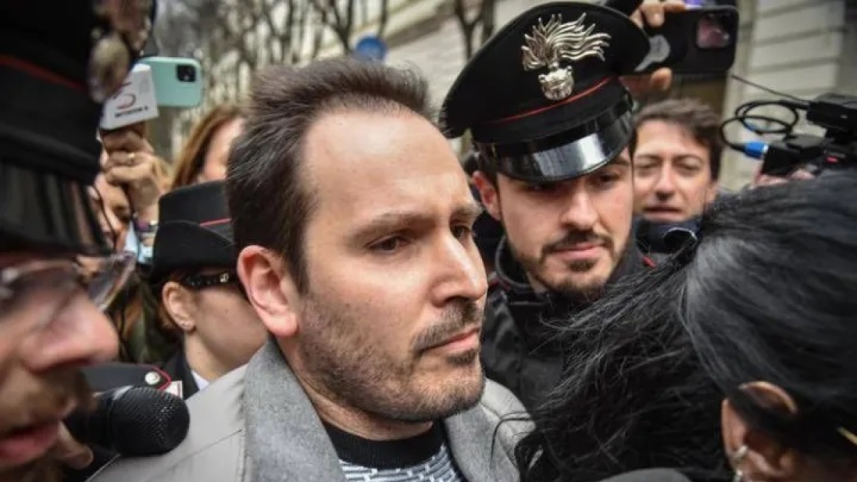 Garlasco, il carnevale dell’opinionismo che banchetta sulla vittima: un giorno forse ce ne vergogneremo