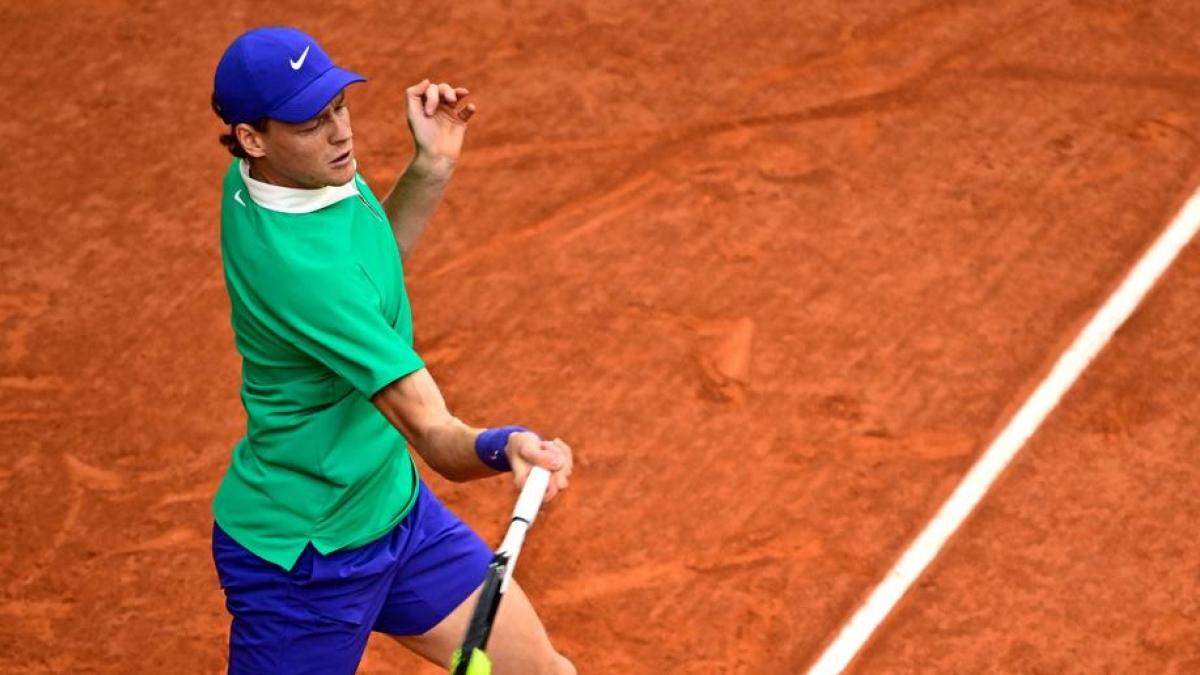 Sinner Djokovic, Jannik vince il primo set. Azzurro in controllo, Nole lotta Live 6 4, 0 0 | Musetti si ritira, Errani e Paolini in finale Sinner Djokovic, Jannik vince il primo set. Azzurro in controllo, Nole lotta Live 6 4, 0 0 | Musetti si ritira, Errani e Paolini in finale