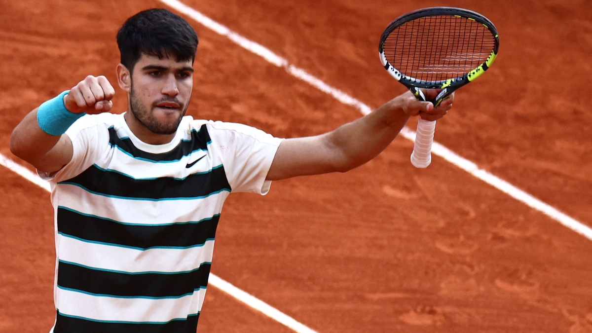 Sinner Alcaraz, finale Roland Garros: Carlos salva 3 match point, lotta punto a punto nel tiebreak Live 6 4, 7 6, 4 6, 6 6 Sinner Alcaraz, finale Roland Garros: Carlos salva 3 match point, lotta punto a punto nel tiebreak Live 6 4, 7 6, 4 6, 6 6