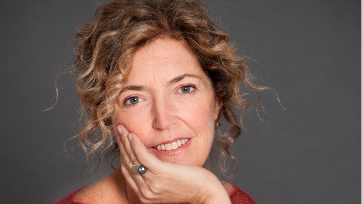 Sandra Bonzi e la sua giornalista-detective: «Per creare Elena Donati ho rubato pezzi di vita alle mie amiche»