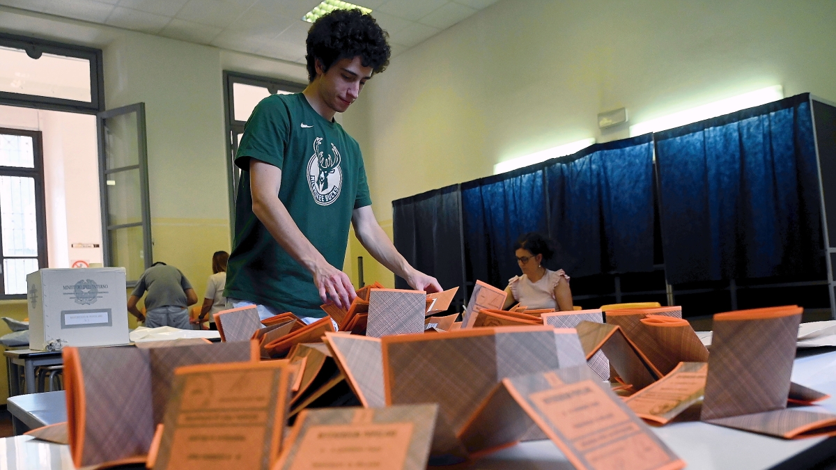 Referendum, quorum lontanissimo anche a Milano città. Uno su quattro dice «no» al quesito sulla cittadinanza