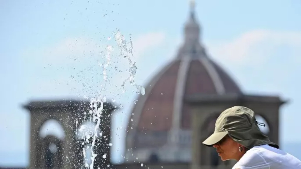 Caldo Firenze, allerta arancione per venerdì 13 giugno: temperatura a 36 gradi