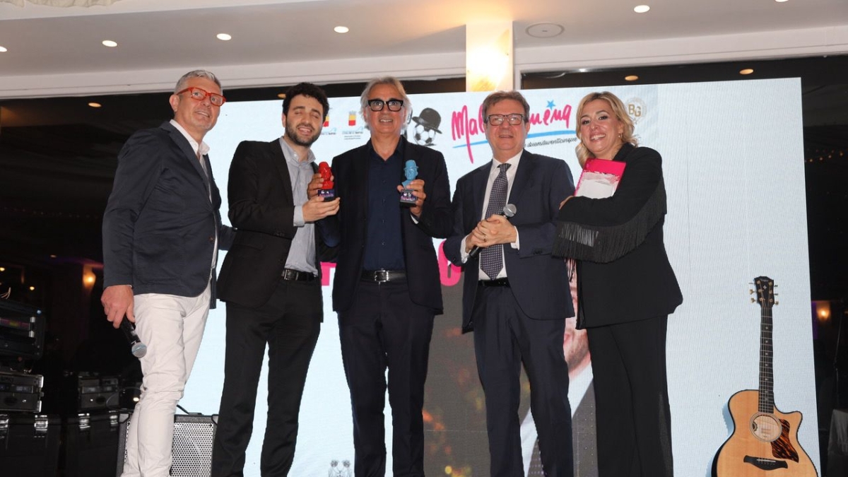 «Malafemmina», Carnevale, Norman (Spandau Ballet) e de Giovanni premiati in nome di Totò