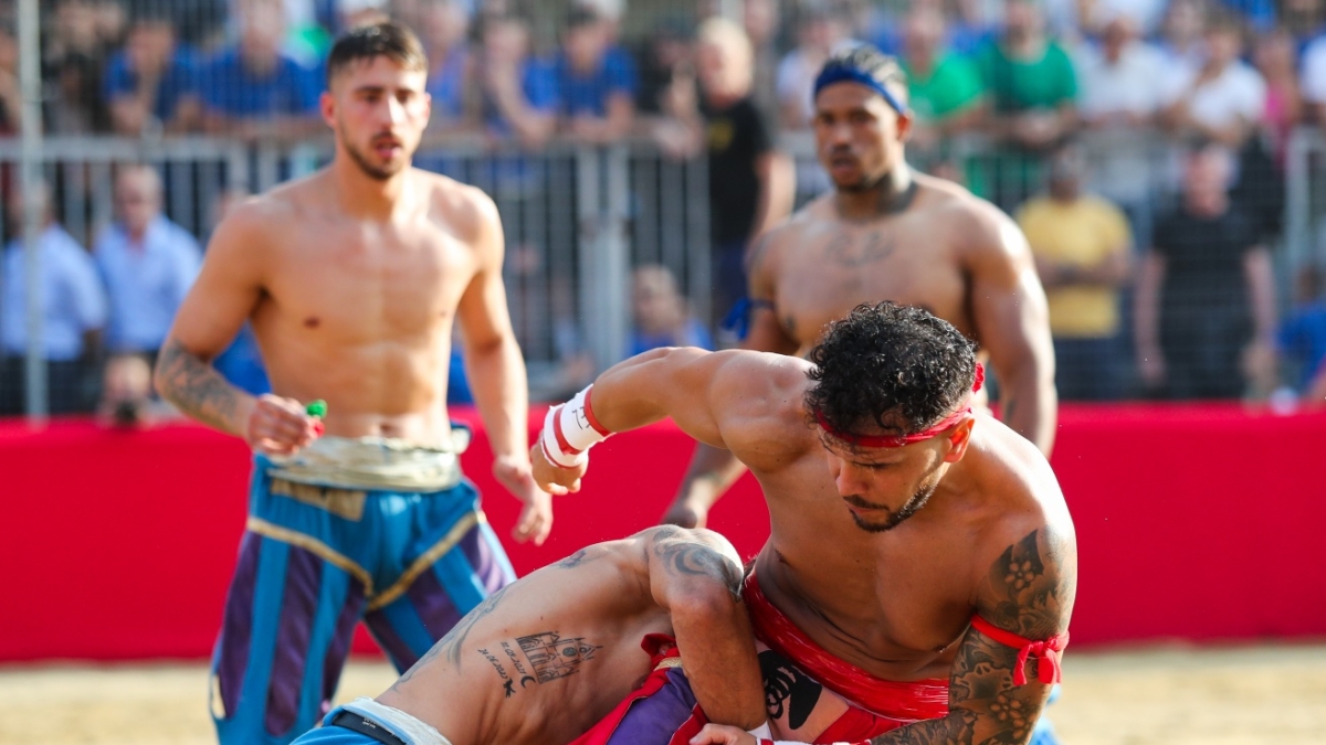 I nuovi costumi dei calcianti? Realizzati dagli studenti della scuola Cellini-Tornabuoni