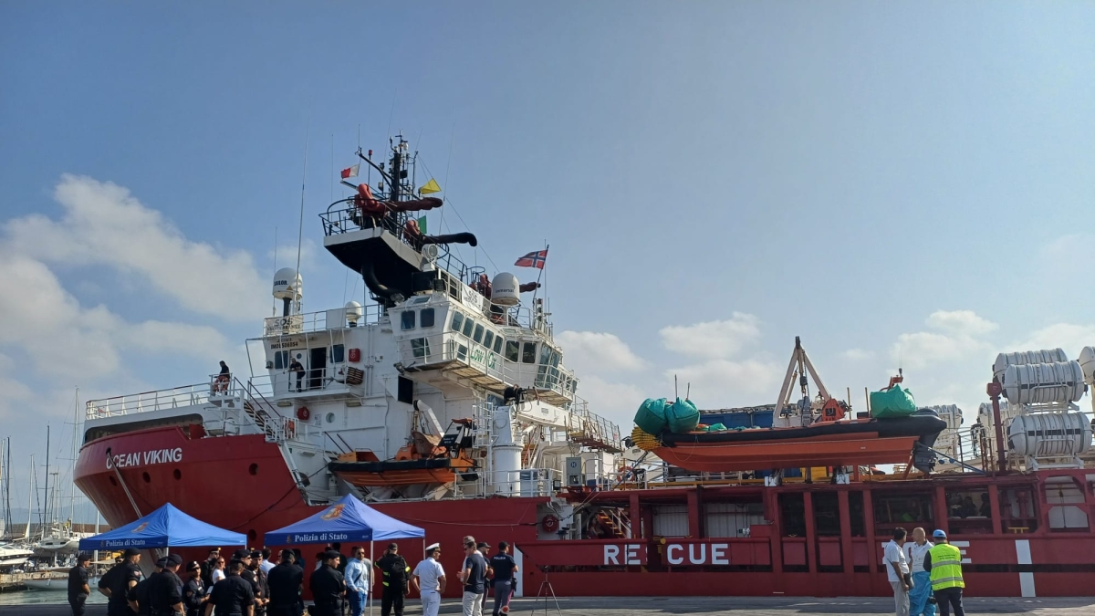 Marina di Carrara, nuovo sbarco di migranti: sono 70