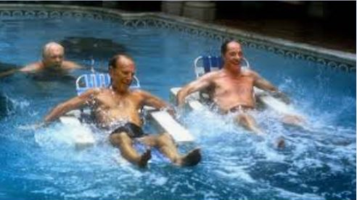 «Cocoon» (due Oscar), compie 40 anni. Il il film di Ron Howard è un esempio di fantascienza umanista