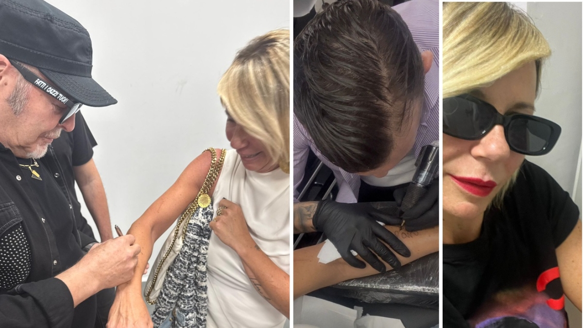 L'avvocato superfan incontra Vasco al concerto di Napoli, lui le lascia la firma sul braccio e lei se la fa tatuare: «Un sogno»