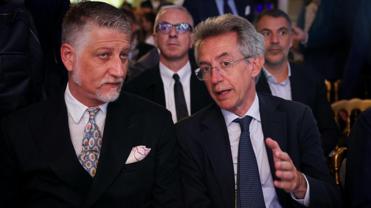 San Carlo, Giuli passa la palla al Consiglio di indirizzo. E sui fondi del Pnrr promuove Napoli