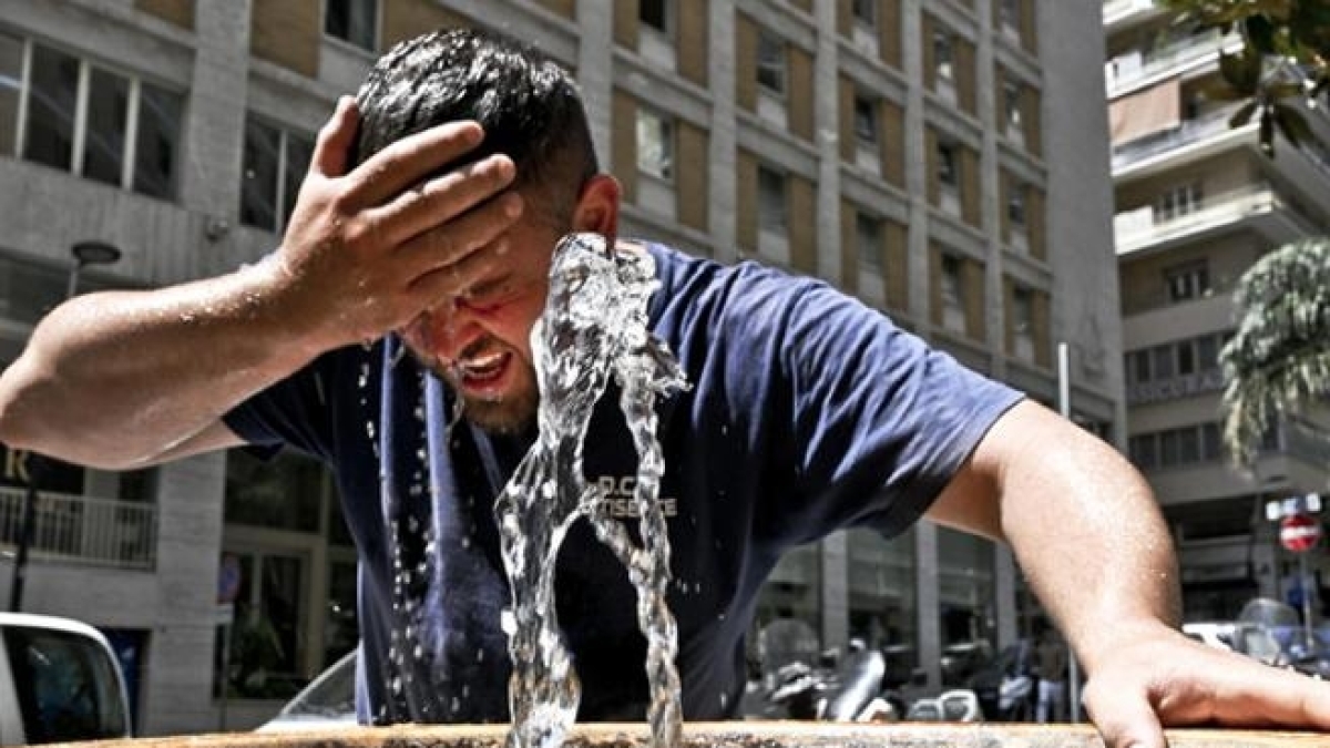 Firenze, l'allerta caldo diventa rossa: giovedì temperature di fuoco