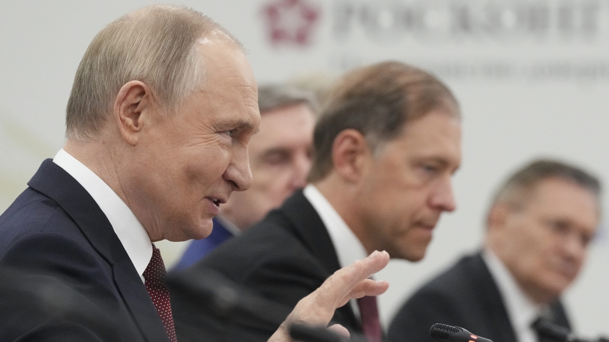 Mosca e i guai dei partner: Putin alla «difesa d’ufficio» per non irritare Trump Mosca e i guai dei partner: Putin alla «difesa d’ufficio» per non irritare Trump