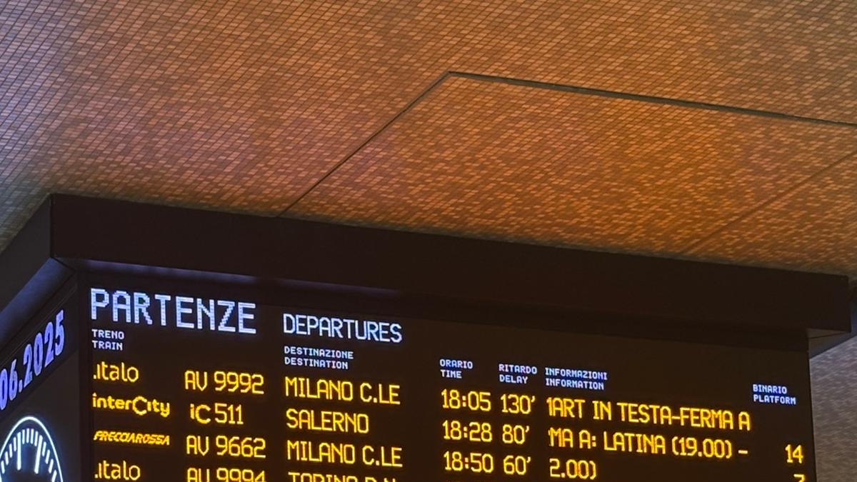 Treni, Alta velocità rallentata: a Roma Termini ritardi fino a 130 minuti