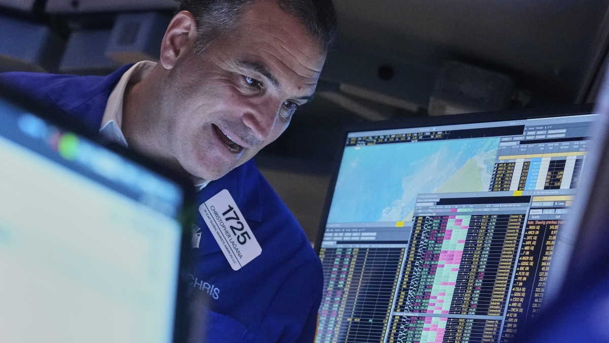 oro ai massimi wall street160e piazza affari record perch233 i mercati volano e l8217economia stenta il pericolo160bolla e trump cina dazi del 100