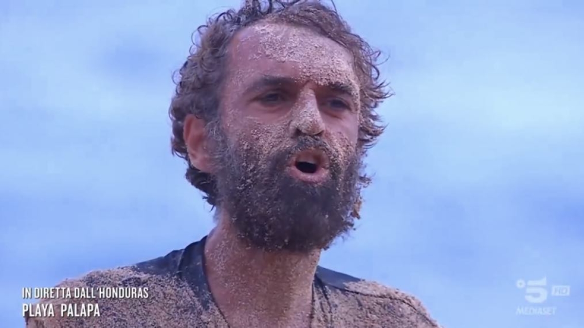 Isola dei Famosi, le pagelle: Adinolfi santo primo finalista (voto 4), Giarrusso striscia nel fango (6)