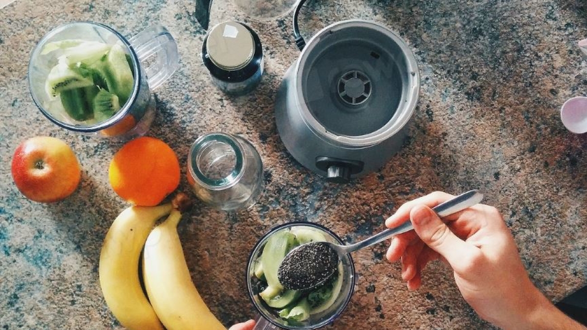 Succhi, smoothie o frappé? Come scegliere il frullatore| Estrattori di frutta e verdura: i migliori modelli