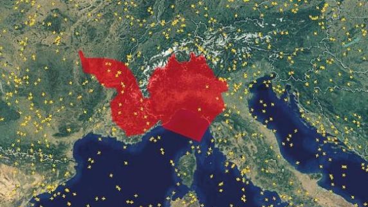 Pisa, notte in aeroporto per decine di passeggeri dopo il guasto