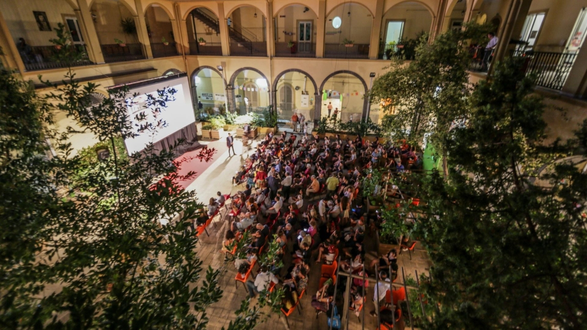 «Estate a Corte», il grande cinema ai Quartieri Spagnoli: proiezioni e incontri a Foqus