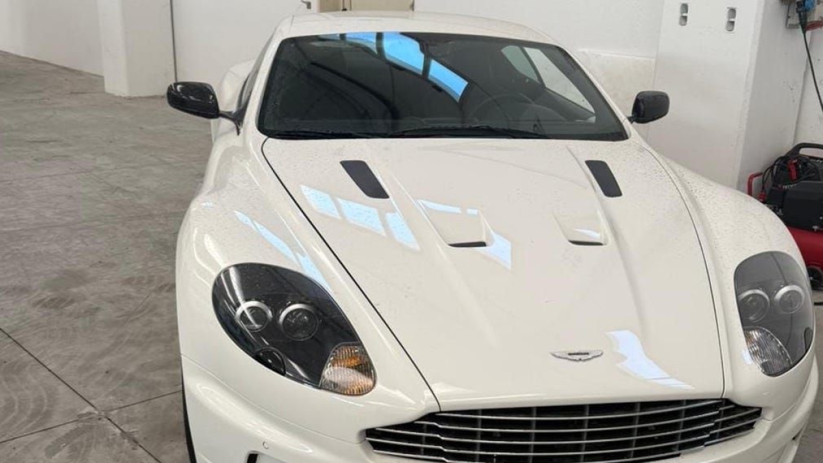 Il giro delle auto di lusso e la frode fiscale internazionale: business da dieci milioni di euro: due arresti