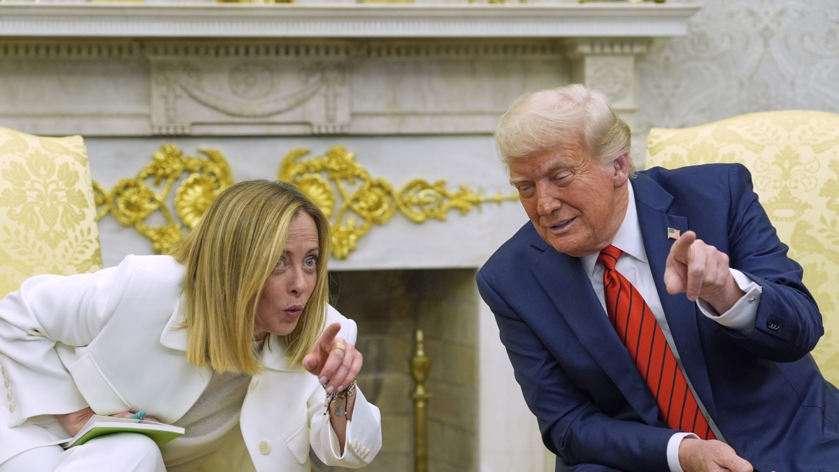 La premier Meloni in equilibrio tra Washington e Kiev: unire l’«Occidente» per difendere l’Europa